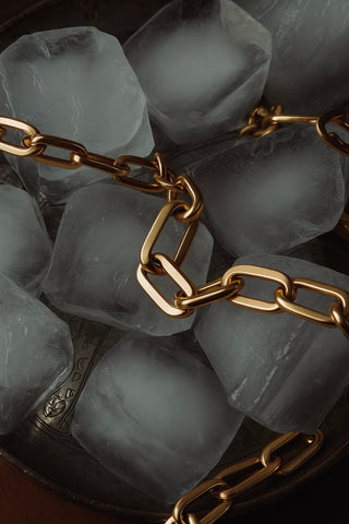 How to Style a Statement Necklace: 5 Looks for Every Occasion