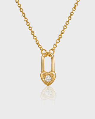 Amour Petite Necklace - Queen&Collection