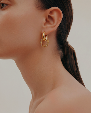 Queen and Co. Convertible Hoop Earrings – 18K Gold Plated, Two-Way Minimal Hoop Earrings