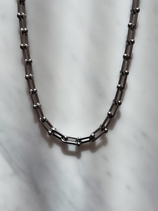Flare Necklace Silver - Queen&Collection