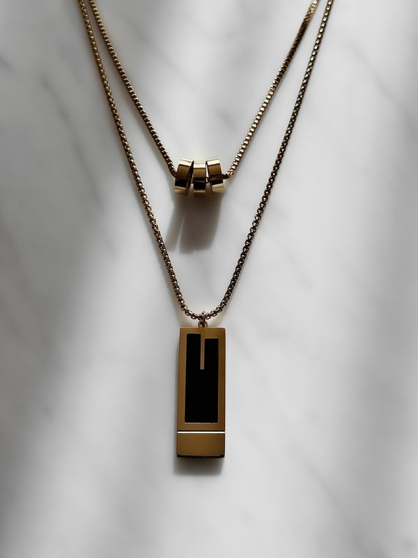 Interplay Necklace - Queen&Collection