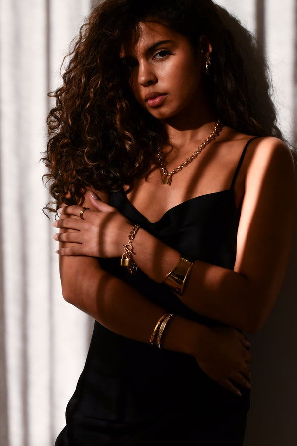 Padlock Linked Necklace - Queen&Collection