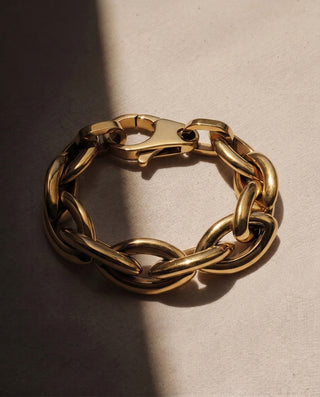 Dual Bracelet – Gold Paperclip Chain with T-Bar & Horseshoe Clasp, 316L Stainless Steel | Queen and Co.