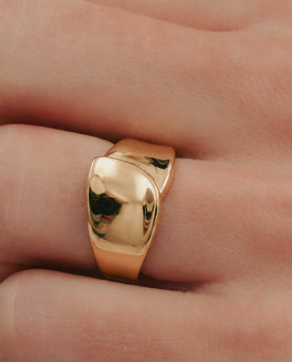 Sculpt Ring – 18K Gold Plated Statement Ring, Bold Everyday Ring, Waterproof Stainless Steel | Queen & Co