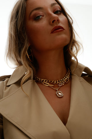 Queen & Co. Vertigo Layering Set – Delicate gold necklaces for versatile layering, perfect for any outfit