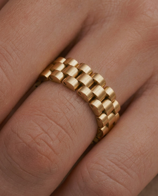 Tokyo Ring – 18K Gold Plated Statement Ring, Textured Gold Ring, Waterproof Stainless Steel | Queen & Co