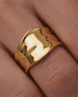Madonna Ring – 18K Gold Plated Statement Ring | Queen & Co