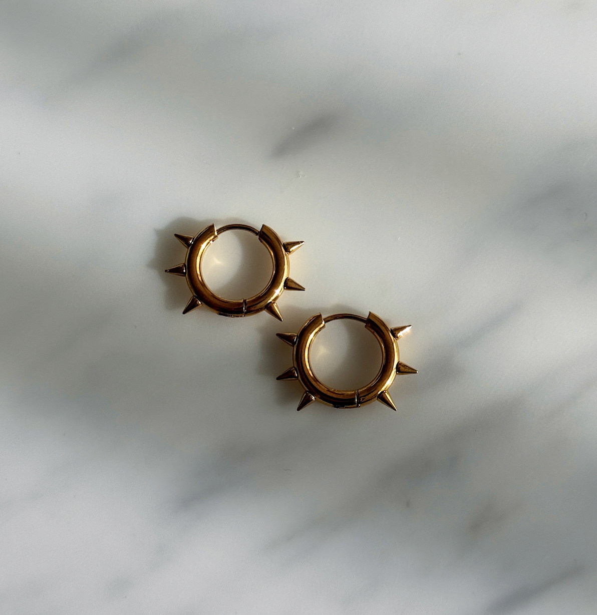 Spike Earring Gold - Queen&Collection