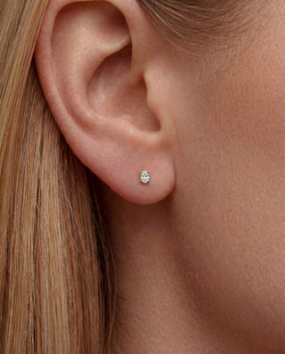 Queen and Co. Soho Stud Earrings – 18K Gold Plated Minimal Stud Earrings, Everyday Jewellery