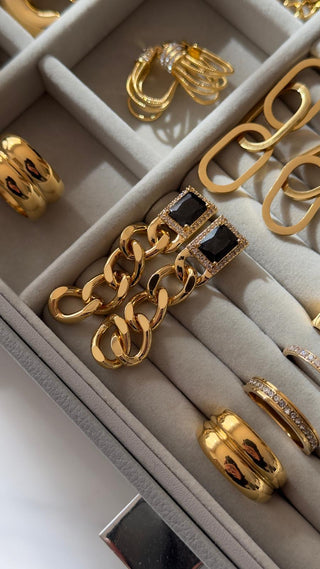 Sydney Earring Gold - Queen&Collection
